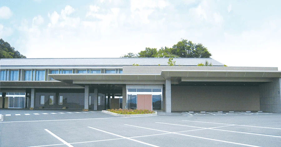 豊川市斎場会館外観